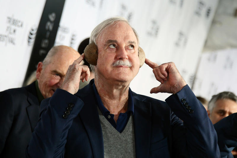 A sequel to 'Fawlty Towers'..., With the original 'Fawlty Towers' cast?, 12 episodes that made history, Go back in time with us!, When Andrew Sachs caught fire, Struck with a pan, 'Racist stereotype', Not racist?, Based on real life, Weird incidents, First major project, The Germans, Racist comments, 'Don't mention the war', A flop? A cult classic!, They stopped at its peak, Reunion on stage
