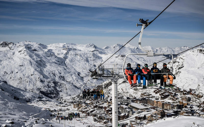 In this guide:, 1. Morzine, France, The journey, Rail journey time, Journey highlight, How much?, 2. Les Arcs, France, The journey, Rail journey time, Journey highlight, How much?, 3. Alpbach, Austria, The journey, Rail journey time, Journey highlights, How much?, 4. Val Thorens, France, The journey, Rail journey time, Journey highlight, How much?, 5. Alpe d’Huez, France, The journey, Rail journey time, Journey highlight, How much?, 6. Tignes, France, The journey, Rail journey time, Journey highlights, How much?, 7. Söll, Austria, The journey, Rail journey time, Journey highlights, How much?, 8. St Martin de Belleville, France, The journey, Rail journey time, Journey highlight, How much?, 9. St Anton, Austria, The journey, Rail journey time, Journey highlight, How much?, 10. Obertauern, Austria, The journey, Rail journey time, Journey highlights, How much?, 11. Serre Chevalier, France, The journey, Rail journey time, Journey highlights, How much?, 12. Peisey-Vallandry, France, The journey, Rail journey time, Journey highlight, How much?, 13. Montgenèvre, France, The journey, Rail journey time, Rail journey highlights, How much?, 14. Les Gets, France, The journey, Rail journey time, Journey highlight, How much?, 15. La Plagne, France, The journey, Rail journey time, Journey highlights, How much?, Travel tips and essentials, Useful resources for rail travel to the Alps, France rail-ski map, Austria rail-ski map, How to book independent tickets, When to book tickets, Further information, About our expert