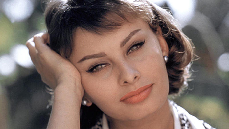 Forever icons, Audrey Hepburn, James Dean, Grace Kelly, Jane Birkin, Sean Connery, Brigitte Bardot, Claudia Cardinale, Ava Gardner, Humphrey Bogart, Elizabeth Taylor, Katharine Hepburn, Paul Newman, Anna Karina, Catherine Deneuve, Sofia Loren, Marcelo Mastroianni, Marilyn Monroe, Jean-Paul Belmondo, Alain Delon