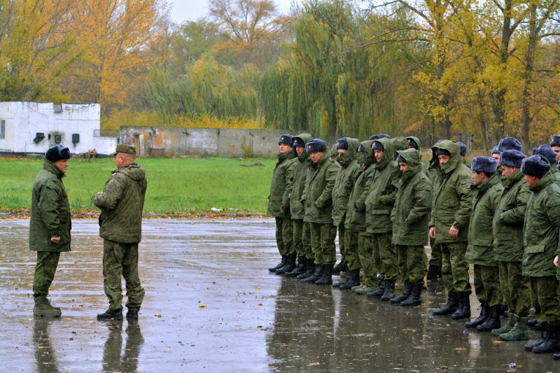ロシア国営メディアによる報道, ジュネーブ条約違反, 戦闘中のロシア軍部隊と合流, 「ゼレンスキー政権からウクライナを解放」, ゼレンスキー大統領は終戦を見届けてから辞任する意向, ボグダン・フメリニツキー大隊, ウクライナ人捕虜およそ70人が参加, ロシア連邦に忠誠を誓う, ドネツク州に派遣, ジュネーブ条約違反にあたるという指摘, ジュネーブ条約とは？, ウクライナ人捕虜が志願したというのは本当か？, 本当に自発的だとは考えにくい, 「強制的なストーリー」の可能性, きわめて厳しい状況に置かれる捕虜たち, ドネツク州とザポリージャ州での戦闘, 今もウクライナで戦っているのか？