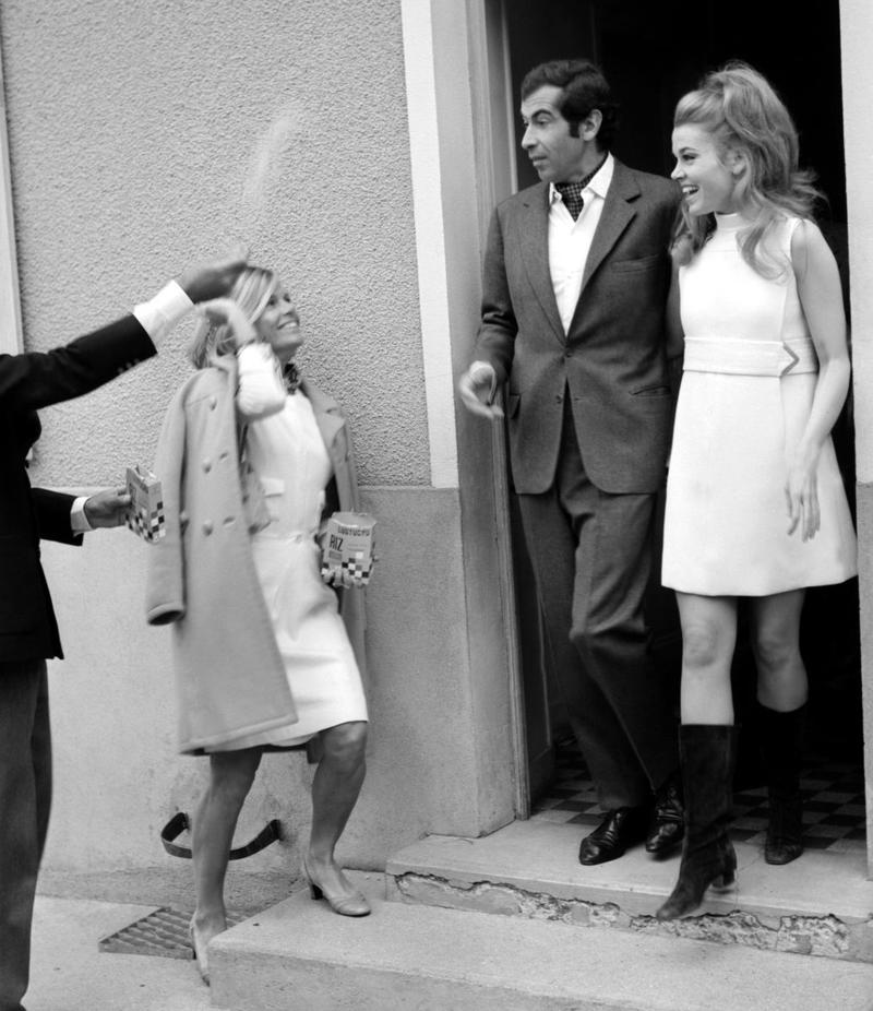 1967: Jane Fonda and Roger Vadim 1930: Dolores del Río and Cedric Gibbons, 1934: Ginger Rogers and Lew Ayres, 1937: Ingrid Bergman and Petter Lindstrom, 1943: Jean-Pierre Aumont and Maria Montez, 1944: Bill Robinson and Elaine Plaines, 1945: Humphrey Bogart and Lauren Bacall, 1945: Shirley Temple and John Agar, 1945: Judy Garland and Vincente Minnelli, 1945: Bette Davis and William Grant Sherry, 1946: Jackie Robinson and Rachel Isum, 1947: Josephine Baker and Jo Bouillon, 1947: Carmen Miranda and David Alfred Sebastian, 1948: Nat King Cole and Maria Hawkins, 1949: Prince Aly Khan and Rita Hayworth, 1949: Lucille Ball and Desi Arnaz, 1950: Conrad Hilton and Elizabeth Taylor, 1951: Tony Curtis and Janet Leigh, 1951: Shah Mohammad Reza Pahlavi and Queen Soraya, 1952: Roger Vadim and Brigitte Bardot, 1952: Elizabeth Taylor and Michael Wilding, 1953: JFK and Jacqueline Kennedy, 1954: Audrey Hepburn and Mel Ferrer, 1954: Joe DiMaggio and Marilyn Monroe, 1955: Joan Crawford and Alfred Steele, 1955: Debbie Reynolds and Eddie Fisher, 1955: Rock Hudson and Phyllis Gates, 1956: Arthur Miller and Marilyn Monroe, 1956: Prince Rainier of Monaco and Grace Kelly, 1957: Sophia Loren and Carlo Ponti, 1957: Robert Wagner and Natalie Wood, 1958: Jayne Mansfield and Mickey Hargitay, 1959: Julie Andrews and Tony Walton, 1959: Dorothy Dandridge and Jack Denison, 1959: Jacques Charrier and Brigitte Bardot, 1960: Eartha Kitt and William McDonald, 1960: Princess Margaret and Antony Armstrong-Jones, 1961: Ginger Rogers and William Marshall, 1961: Lucille Ball and Gary Morton, 1962: Nancy Kwan and Peter Pock, 1964: Elizabeth Taylor and Richard Burton, 1965: Judy Garland and Mark Herron, 1966: Frank Sinatra and Mia Farrow, 1967: Jane Fonda and Roger Vadim, 1967: Elvis Presley and Priscilla Presley, 1968: Sharon Tate and Roman Polanski, 1969: Audrey Hepburn and Andrea Dotti, 1971: Bianca Jagger and Mick Jagger, 1978: Aretha Franklin and Glynn Turman, 1981: Princess Diana and Prince Charles, 1987: Diahann Carroll and Vic Damone
