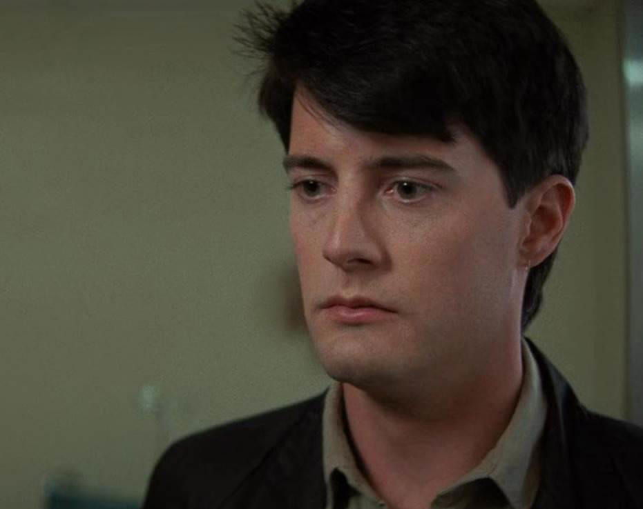37. Blue Velvet 50. Nightcrawler (2014), 49. Insomnia (2002), 48. Uncut Gems (2019), 47. Nope (2022), 46. Inside Man (2006), 45. A Quiet Place (2018), 44. Black Swan (2010), 43. The Invisible Guest, 42. Sicario, 41. Shutter Island, 40. The French Connection, 39. Split, 37. Blue Velvet, 36. L.A. Confidential, 35. The Fugitive, 34. No Country for Old Men, 33. The Thing, 32. Argo, 31. Rear Window, 30. The Lives of Others, 29. North by Northwest, 28. Zodiac, 27. Solaris, 26. Misery, 25. Memories of Murder, 24. Heat, 23. Fargo, 22. The Prestige, 21. Fight Club, 20. Sunset Blvd., 19. The Conversation, 18. Memento, 17. Reservoir Dogs, 16. The Silence of the Lambs, 15. Get Out, 14. Gone Girl, 13. Vertigo, 12. Chinatown, 11. Seven, 10. The Sixth Sense, 09. Jaws, 08. Parasite, 07. Psycho, 06. The Usual Suspects, 05. Pulp Fiction, 04. Citizen Kane, 03. The Departed, 02. Oldboy, 01. Mulholland Drive