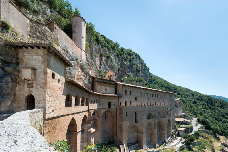 Rome and the wonders near the Eternal City, Ostia Antica, Civita di Bagnoregio, Lake Bolsena, Lake Nemi, Anguillara Sabazia, Lake Bracciano, Isola Liri, Sacred village of Bomarzo, Garden of Ninfa, Saturnia's thermal baths, Lake Canterno, Castel Gandolfo and Lake Albano, Sperlonga, Ovindoli, Santa Severa