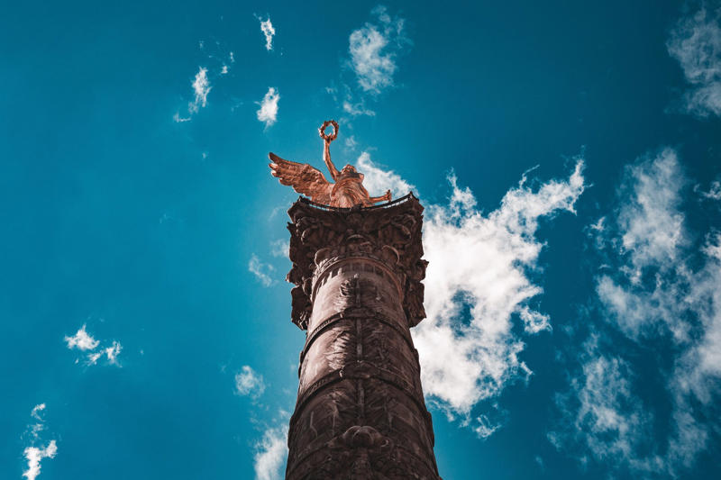 Where is this monument located?, La fourchette by Jean-Pierre Zaugg in Vevey (Switzerland), Mada'in Saleh (Saudi Arabia), Statue in honor of Genghis Khan (Mongolia), The Gateway Arch in Missouri (United States), Cadillac Ranch in Texas (United States), The Parliament Palace in Bucharest (Romania), The Berliner Fernsehturm in Berlin (Germany), Cologne Cathedral (Germany), The El Djem amphitheater (Tunisia), Manneken Pis (Brussels), Sanctuary of Las Lajas (Colombia), 'The Bean' in Chicago (United States), The Independence Monument in Mexico City (Mexico), The rock churches of Lalibela (Ethiopia), Turda Salt Mine (Romania), The Santa Creu i Sant Pau hospital in Barcelona (Spain), The Acropolis of Athens (Greece), The Temples of Bagan (Myanmar), The 'Dubai Frame' (Arab Emirates), The New Europe Bridge (Vidin, Bulgaria and Calafat, Romania), The Temple of Heaven in Beijing (China), Brasilia Cathedral (Brazil), The Obelisk of Buenos Aires (Argentina), Hallgrimskirkja in Reykjavik (Iceland), The Da Pena National Palace in Sintra (Portugal), The Sibelius Monument in Helsinki (Finland), Neuschwanstein Castle in Bavaria (Germany), The Trevi Fountain in Rome (Italy), 'Hand of the Desert' in Atacama (Chile)