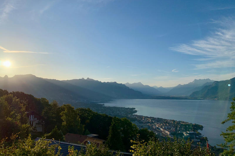 Where is this monument located?, La fourchette by Jean-Pierre Zaugg in Vevey (Switzerland), Mada'in Saleh (Saudi Arabia), Statue in honor of Genghis Khan (Mongolia), The Gateway Arch in Missouri (United States), Cadillac Ranch in Texas (United States), The Parliament Palace in Bucharest (Romania), The Berliner Fernsehturm in Berlin (Germany), Cologne Cathedral (Germany), The El Djem amphitheater (Tunisia), Manneken Pis (Brussels), Sanctuary of Las Lajas (Colombia), 'The Bean' in Chicago (United States), The Independence Monument in Mexico City (Mexico), The rock churches of Lalibela (Ethiopia), Turda Salt Mine (Romania), The Santa Creu i Sant Pau hospital in Barcelona (Spain), The Acropolis of Athens (Greece), The Temples of Bagan (Myanmar), The 'Dubai Frame' (Arab Emirates), The New Europe Bridge (Vidin, Bulgaria and Calafat, Romania), The Temple of Heaven in Beijing (China), Brasilia Cathedral (Brazil), The Obelisk of Buenos Aires (Argentina), Hallgrimskirkja in Reykjavik (Iceland), The Da Pena National Palace in Sintra (Portugal), The Sibelius Monument in Helsinki (Finland), Neuschwanstein Castle in Bavaria (Germany), The Trevi Fountain in Rome (Italy), 'Hand of the Desert' in Atacama (Chile)
