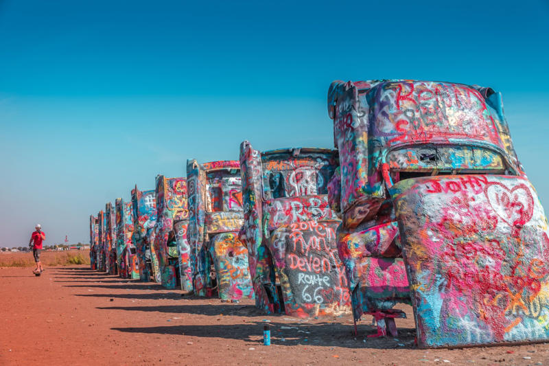 Where is this monument located?, La fourchette by Jean-Pierre Zaugg in Vevey (Switzerland), Mada'in Saleh (Saudi Arabia), Statue in honor of Genghis Khan (Mongolia), The Gateway Arch in Missouri (United States), Cadillac Ranch in Texas (United States), The Parliament Palace in Bucharest (Romania), The Berliner Fernsehturm in Berlin (Germany), Cologne Cathedral (Germany), The El Djem amphitheater (Tunisia), Manneken Pis (Brussels), Sanctuary of Las Lajas (Colombia), 'The Bean' in Chicago (United States), The Independence Monument in Mexico City (Mexico), The rock churches of Lalibela (Ethiopia), Turda Salt Mine (Romania), The Santa Creu i Sant Pau hospital in Barcelona (Spain), The Acropolis of Athens (Greece), The Temples of Bagan (Myanmar), The 'Dubai Frame' (Arab Emirates), The New Europe Bridge (Vidin, Bulgaria and Calafat, Romania), The Temple of Heaven in Beijing (China), Brasilia Cathedral (Brazil), The Obelisk of Buenos Aires (Argentina), Hallgrimskirkja in Reykjavik (Iceland), The Da Pena National Palace in Sintra (Portugal), The Sibelius Monument in Helsinki (Finland), Neuschwanstein Castle in Bavaria (Germany), The Trevi Fountain in Rome (Italy), 'Hand of the Desert' in Atacama (Chile)