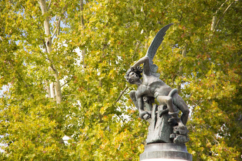Where is this monument located?, La fourchette by Jean-Pierre Zaugg in Vevey (Switzerland), Mada'in Saleh (Saudi Arabia), Statue in honor of Genghis Khan (Mongolia), The Gateway Arch in Missouri (United States), Cadillac Ranch in Texas (United States), The Parliament Palace in Bucharest (Romania), The Berliner Fernsehturm in Berlin (Germany), Cologne Cathedral (Germany), The El Djem amphitheater (Tunisia), Manneken Pis (Brussels), Sanctuary of Las Lajas (Colombia), 'The Bean' in Chicago (United States), The Independence Monument in Mexico City (Mexico), The rock churches of Lalibela (Ethiopia), Turda Salt Mine (Romania), The Santa Creu i Sant Pau hospital in Barcelona (Spain), The Acropolis of Athens (Greece), The Temples of Bagan (Myanmar), The 'Dubai Frame' (Arab Emirates), The New Europe Bridge (Vidin, Bulgaria and Calafat, Romania), The Temple of Heaven in Beijing (China), Brasilia Cathedral (Brazil), The Obelisk of Buenos Aires (Argentina), Hallgrimskirkja in Reykjavik (Iceland), The Da Pena National Palace in Sintra (Portugal), The Sibelius Monument in Helsinki (Finland), Neuschwanstein Castle in Bavaria (Germany), The Trevi Fountain in Rome (Italy), 'Hand of the Desert' in Atacama (Chile)