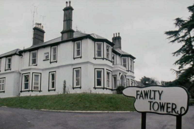 A sequel to 'Fawlty Towers'..., With the original 'Fawlty Towers' cast?, 12 episodes that made history, Go back in time with us!, When Andrew Sachs caught fire, Struck with a pan, 'Racist stereotype', Not racist?, Based on real life, Weird incidents, First major project, The Germans, Racist comments, 'Don't mention the war', A flop? A cult classic!, They stopped at its peak, Reunion on stage