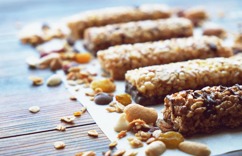 Protein-rich foods that aren’t meat, How much protein do we need?, Black beans, Chia seeds, Chickpeas, Cottage cheese, Ezekiel bread, Goji berries, Greek yogurt, Mozzarella, Oat bran, Pea protein, Pistachios, Plant-based meat substitutes, Protein bars, Soba noodles, Whey protein