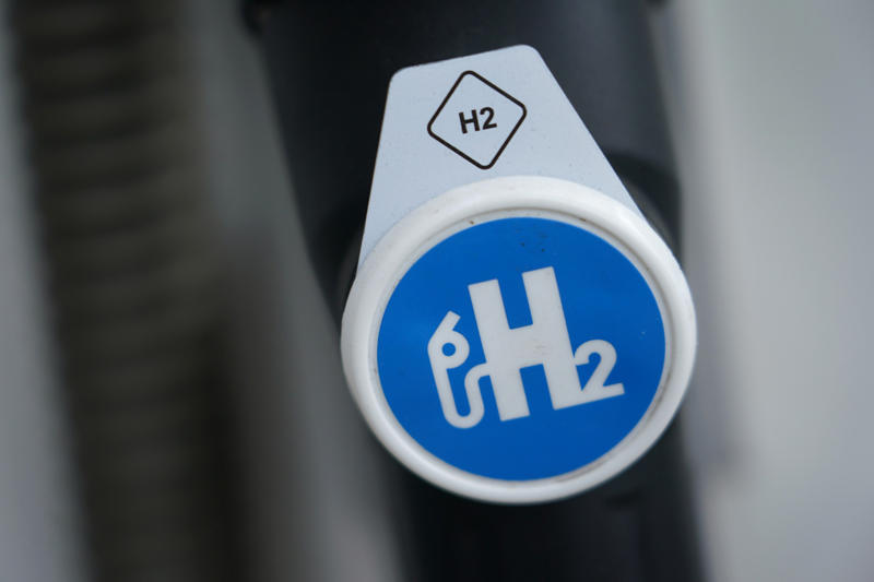Fueling hydrogen cars Existing sustainable resources, Issue with the current method, Natural formation, Coming to the surface, Mountain range hot spots, Stimulating serpentinization, Early exploration