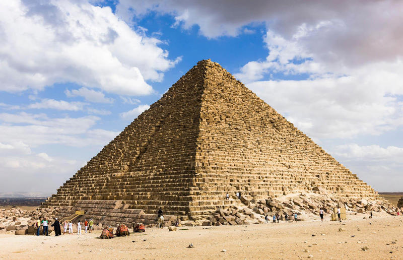 Wonder of the world, The pyramids are very, very, very old, They've witnessed most of human history, The Great Pyramid was the tallest structure in the world for 3,800 years, It's also the only wonder of the ancient world left standing, There's the Khufu Pyramid..., ...the Khafre Pyramid..., ...and the Menkaure Pyramid, We're still not totally sure how they were built, They're architecturally extremely advanced, There are many, many other tombs around the pyramids, They weren't built by slaves, The pyramids' interiors are eerie but unspectacular, The pyramids once looked very different, Why were they built?, Pyramid-building had fallen out of favour by the New Kingdom, Herodotus visited in the 450s BC, The Muslim caliphs were equally impressed, Though one tried to destroy them, Looting and grave-robbing stripped them bare, Napoleon won the so-called 'Battle of the Pyramids', Egypt gained international attention, Egyptology became a fashionable pursuit, Egyptology has attracted criticism, The pyramids were an allied barracks during the First World War, Upper-class tourism started in the 19th century, The pyramids have become a magnet for conspiracy, Air travel and mass tourism changed the game, The pyramids are now used for art and culture..., ...and sometimes for politics
