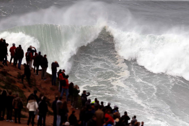 Attraction, Blue world, Mountain, Respectful wave, Challenge, Fort in the foreground, Magnitude, Fearless, No mistakes