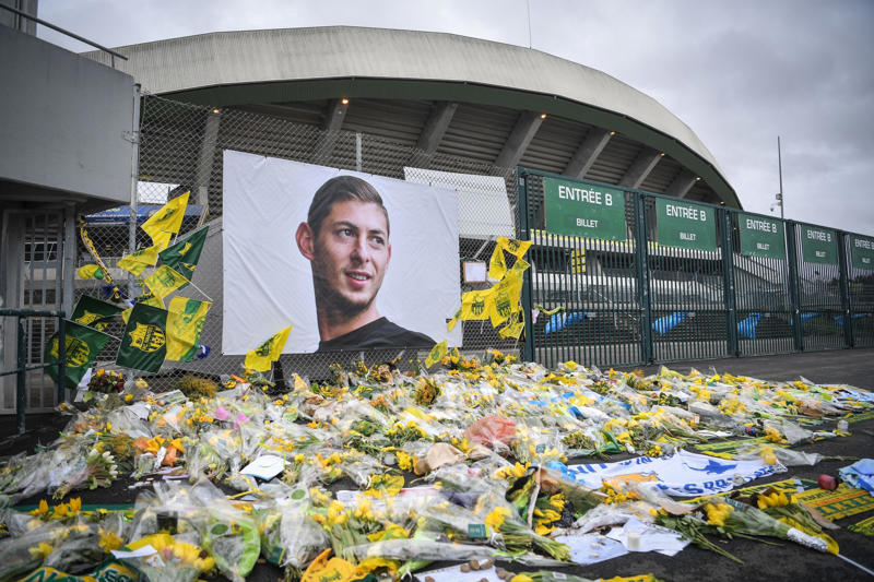 Rest in peace? Coming to terms, When football mourned, Crashing into a tree, Emiliano Sala (28), Plane crash, Antonio Puerta (22), Multiple organ failures, Andres Escobar (27), Diogo Jota (28), Tributes have poured in, Matija Sarkic (26)