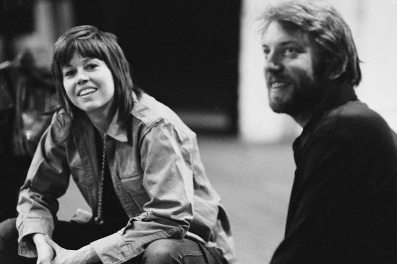 1971 - Jane Fonda and Donald Sutherland "A life well lived", The legendary actor passed away on June 20, 2024, He suffered from multiple illnesses as a young child, He obtained formal training in theatre, He made his film debut in 1964, In 1970, he played 'Hawkeye Pierce' in Robert Altman's 'M*A*S*H', He shared the screen with Jane Fonda in 'Klute', A 1970s leading man, 'Revenge of the Body Snatchers', 'The Hunger Games' Trilogy, Sutherland had a complicated romantic history, Sutherland was able to share the screen with his son Kiefer, He got remarried in 1972, He received many honours throughout his career, His last acting role was in the 2023 miniseries 'Lawman: Bass Reeves'
