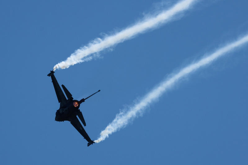 Scrambling jets for a second time A fighter jet with no pilot, Two promising trials, A pilot overseeing the trials, An autonomous mission, Ultra-fast learning, All thanks to AI, Superhuman performance, Not replacing pilots but assisting them, Europe joining forces, In the face of Russian threats, Deployment in a few years, A complex process, A gradual transition, Human vs. AI, A paradigm shift