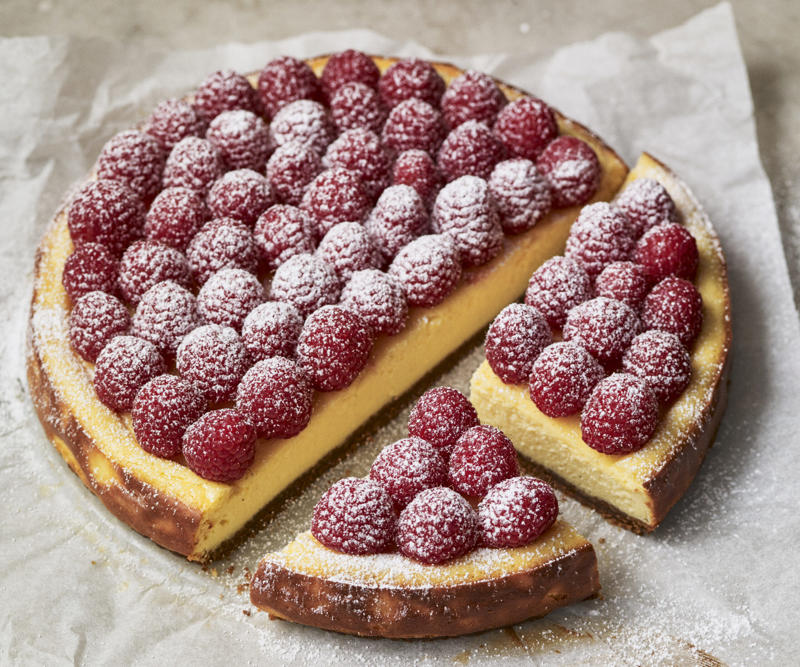 Test Kitchen tips for baking gluten free cakes, You’ll need these…, Gluten free cake recipes,          Gluten-free mandarin, polenta and macadamia cake      ,          Julie Goodwin’s gluten free banana cake      ,          Gluten-free chocolate hazelnut cake      ,          Gluten-free chocolate cake      ,          Watermelon cake      ,          Little gluten free chocolate cakes      ,          Pure apple cake with golden syrup custard      ,          Flourless orange &amp; white chocolate cake      ,          Chocolate cake with sour cherry ganache      ,          Cardamom and lemon cake with vanilla labne and lemon syrup      ,          Lemon and zucchini polenta cake      ,          Dark and dreamy chocolate cake      ,          Gluten-free New York cheesecake      ,          Ricotta, polenta and blueberry cake      ,          Gluten-free lamingtons      ,          Flourless chocolate roulade      ,          Flourless chocolate, prune &amp; hazelnut cake      ,          Polenta and ricotta cake with rosemary lemon syrup      ,          Flourless almond, peach and orange blossom loaves      ,          Gluten free rosewater chocolate cake      ,          Raw choc-peanut cake      ,          Lemontons      ,          Spiced apple cupcakes      ,          Earl grey and chocolate cheesecake      ,          Orange buttermilk syrup cake      ,          Sicilian almond, apple and ricotta cake with pecans      ,          Flourless hazelnut chocolate cake      ,          Gluten-free blueberry cake      ,          Gluten-free glace fruit cakes      ,          Gluten-free orange syrup cake      ,          Flourless fig, pecan and maple cake      ,          Upside-down mandarin polenta yoghurt cake      ,          Chocolate orange mousse cake      ,          Plum and lemon polenta cake      , How to make gluten free cupcakes, Savoury gluten free recipes, More gluten-free recipes