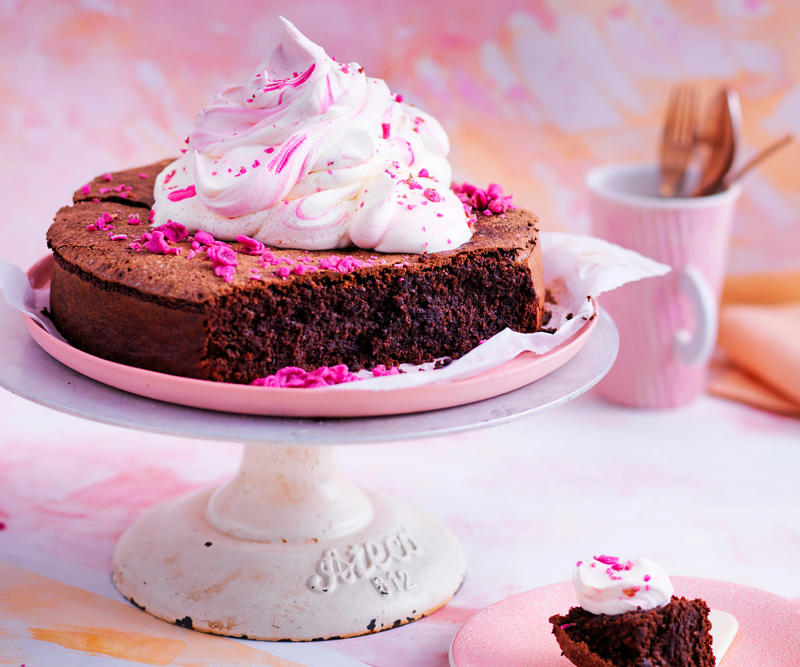 Test Kitchen tips for baking gluten free cakes, You’ll need these…, Gluten free cake recipes,          Gluten-free mandarin, polenta and macadamia cake      ,          Julie Goodwin’s gluten free banana cake      ,          Gluten-free chocolate hazelnut cake      ,          Gluten-free chocolate cake      ,          Watermelon cake      ,          Little gluten free chocolate cakes      ,          Pure apple cake with golden syrup custard      ,          Flourless orange &amp; white chocolate cake      ,          Chocolate cake with sour cherry ganache      ,          Cardamom and lemon cake with vanilla labne and lemon syrup      ,          Lemon and zucchini polenta cake      ,          Dark and dreamy chocolate cake      ,          Gluten-free New York cheesecake      ,          Ricotta, polenta and blueberry cake      ,          Gluten-free lamingtons      ,          Flourless chocolate roulade      ,          Flourless chocolate, prune &amp; hazelnut cake      ,          Polenta and ricotta cake with rosemary lemon syrup      ,          Flourless almond, peach and orange blossom loaves      ,          Gluten free rosewater chocolate cake      ,          Raw choc-peanut cake      ,          Lemontons      ,          Spiced apple cupcakes      ,          Earl grey and chocolate cheesecake      ,          Orange buttermilk syrup cake      ,          Sicilian almond, apple and ricotta cake with pecans      ,          Flourless hazelnut chocolate cake      ,          Gluten-free blueberry cake      ,          Gluten-free glace fruit cakes      ,          Gluten-free orange syrup cake      ,          Flourless fig, pecan and maple cake      ,          Upside-down mandarin polenta yoghurt cake      ,          Chocolate orange mousse cake      ,          Plum and lemon polenta cake      , How to make gluten free cupcakes, Savoury gluten free recipes, More gluten-free recipes