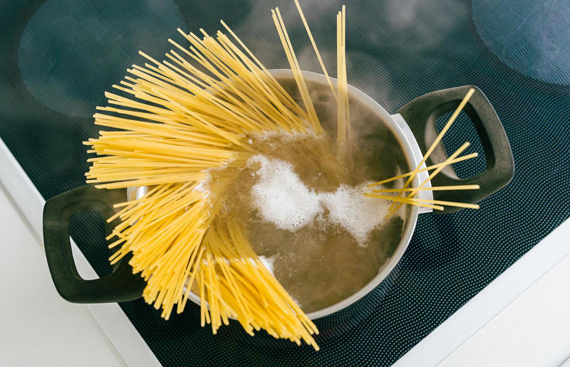 2. Adding oil to pasta water prevents it from sticking 29. Broccoli contains more protein than steak, 28. Keeping the pit in an avocado will prevent it from browning, 27. If a soup is too salty, you should add a peeled raw potato, 26. Beaver butt secretions are used in all artificial vanilla products, 25. The longer you marinate meat, the better, 24. American cheese was invented in the USA, 23. You shouldn't cook tomatoes in a cast-iron pan, 22. You should always sift your flour for baking, 21. Turkey makes you sleepy, 20. Drinking milk prevents bone fractures, 19. You shouldn’t cook with extra-virgin olive oil, 18. You shouldn’t crowd mushrooms in a pan, 17. You shouldn't wash mushrooms, 16. Alcohol burns off during cooking, 15. Raw vegetables are healthier than cooked vegetables, 14. KFC uses genetically engineered chickens, 13. The seeds are the spiciest part of a chilli pepper, 12. All wine is vegan, 11. You should wait half an hour after eating before swimming, 10. If you swallow gum, it'll stay in your stomach for seven years, 9. You should wash your chicken, 8. Searing meat keeps the juices in, 7. MSG is bad for you, 6. Eating carrots improves your eyesight, 5. Sharp knives are more likely to cause an injury, 4. You should drink eight glasses of water a day, 3. Chocolate gives you spots, 2. Adding oil to pasta water prevents it from sticking
