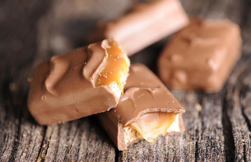 3. Chocolate gives you spots 29. Broccoli contains more protein than steak, 28. Keeping the pit in an avocado will prevent it from browning, 27. If a soup is too salty, you should add a peeled raw potato, 26. Beaver butt secretions are used in all artificial vanilla products, 25. The longer you marinate meat, the better, 24. American cheese was invented in the USA, 23. You shouldn't cook tomatoes in a cast-iron pan, 22. You should always sift your flour for baking, 21. Turkey makes you sleepy, 20. Drinking milk prevents bone fractures, 19. You shouldn’t cook with extra-virgin olive oil, 18. You shouldn’t crowd mushrooms in a pan, 17. You shouldn't wash mushrooms, 16. Alcohol burns off during cooking, 15. Raw vegetables are healthier than cooked vegetables, 14. KFC uses genetically engineered chickens, 13. The seeds are the spiciest part of a chilli pepper, 12. All wine is vegan, 11. You should wait half an hour after eating before swimming, 10. If you swallow gum, it'll stay in your stomach for seven years, 9. You should wash your chicken, 8. Searing meat keeps the juices in, 7. MSG is bad for you, 6. Eating carrots improves your eyesight, 5. Sharp knives are more likely to cause an injury, 4. You should drink eight glasses of water a day, 3. Chocolate gives you spots, 2. Adding oil to pasta water prevents it from sticking
