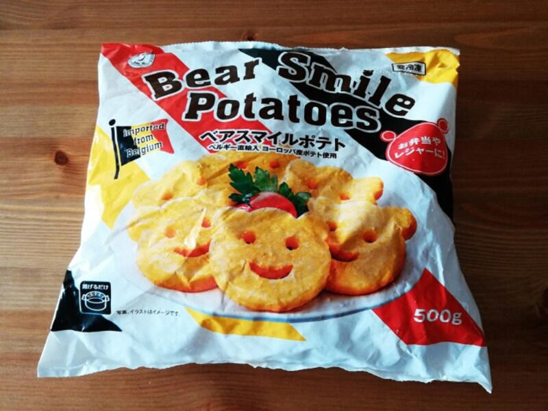 業務スーパーのポテトフライに良い口コミや悪い評判はある？, 「フライドポテト（シューストリングカット）」はマクドナルドのマックフライポテトに似てる味, 「フライドポテト（プレミアムシューストリング）」は外はカリカリ、中はホクホク, 「フライドポテト ナチュラルウェストウェッジ」は価格は1kg195円の激安コスパ！, 「レンチンポテト（クリンクル）」は揚げないのにカリッと食感が楽しめる！？, 「ベアスマイルポテト」はクマ形のポテトフライ！ トースターで温めると◎, 味付け1：ポテトフライ×牛肉だしの素, 味付け2：ポテトフライ×ふりふりパウダー（コンソメ味）, アレンジレシピ1：パタタス・コン・ウエボ, アレンジレシピ2：フライドポテトのペストジェノベーゼ和え, アレンジレシピ3：「ベアスマイルポテト」のとろけるチーズサンド, 「丸型ハッシュドポテト」はオーブントースターで調理OK！, 「ハッシュブラウン」は1個24円の高コスパ！, あみあみの格子状で味が絡む「スパイシーポテト ワッフルカット」, 業務スーパーの「ポテトノワゼット」もおすすめ！, 業務スーパーのフライドポテトは値上げした？
