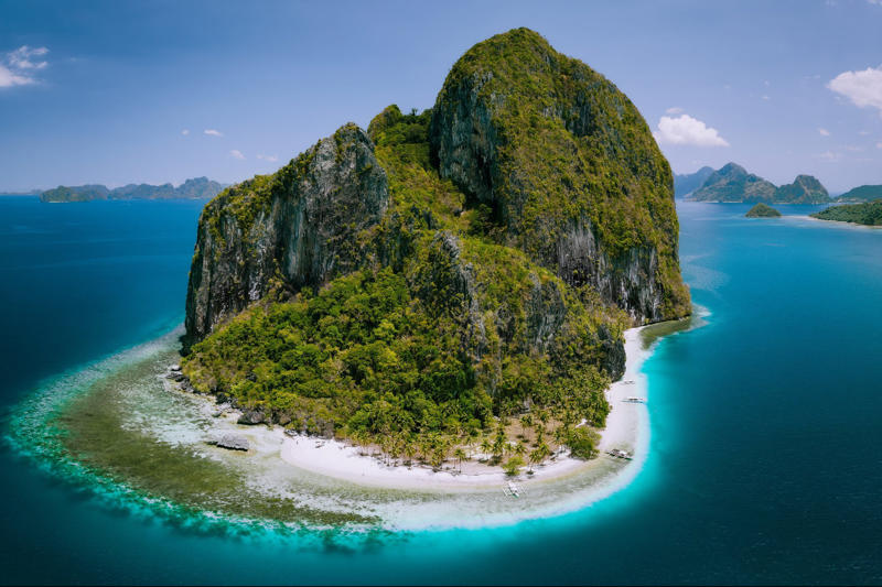 Porto Katsiki, Lefkada, Greece, Devil's Bay, Virgin Gorda, British Virgin Islands, Ipil Beach, El Nido, Palawan Island, Philippines, Fulhadhoo, Maldives, Bai Dam Trau, Con Dao Island, Ba Ria-Vung Tau province, Vietnam, Shipwreck (Navagio) Beach, Zakynthos, Greece, Hanauma Bay, Honolulu, Oahu, Hawaii