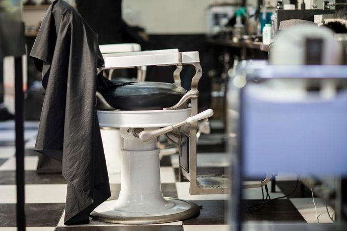 Hair beware, The salon is dirty, The stylist won’t share examples of past work, The stylist doesn’t ask for a hair history, The stylist refuses to give an opinion, The stylist is pushy, The salon is always empty, The salon has lots of bad reviews, An assistant takes you straight to a shampoo station, The stylist’s hair looks worse for wear, The stylist’s nervousness makes you nervous, The stylist doesn’t solicit feedback, The stylist doesn’t discuss aftercare