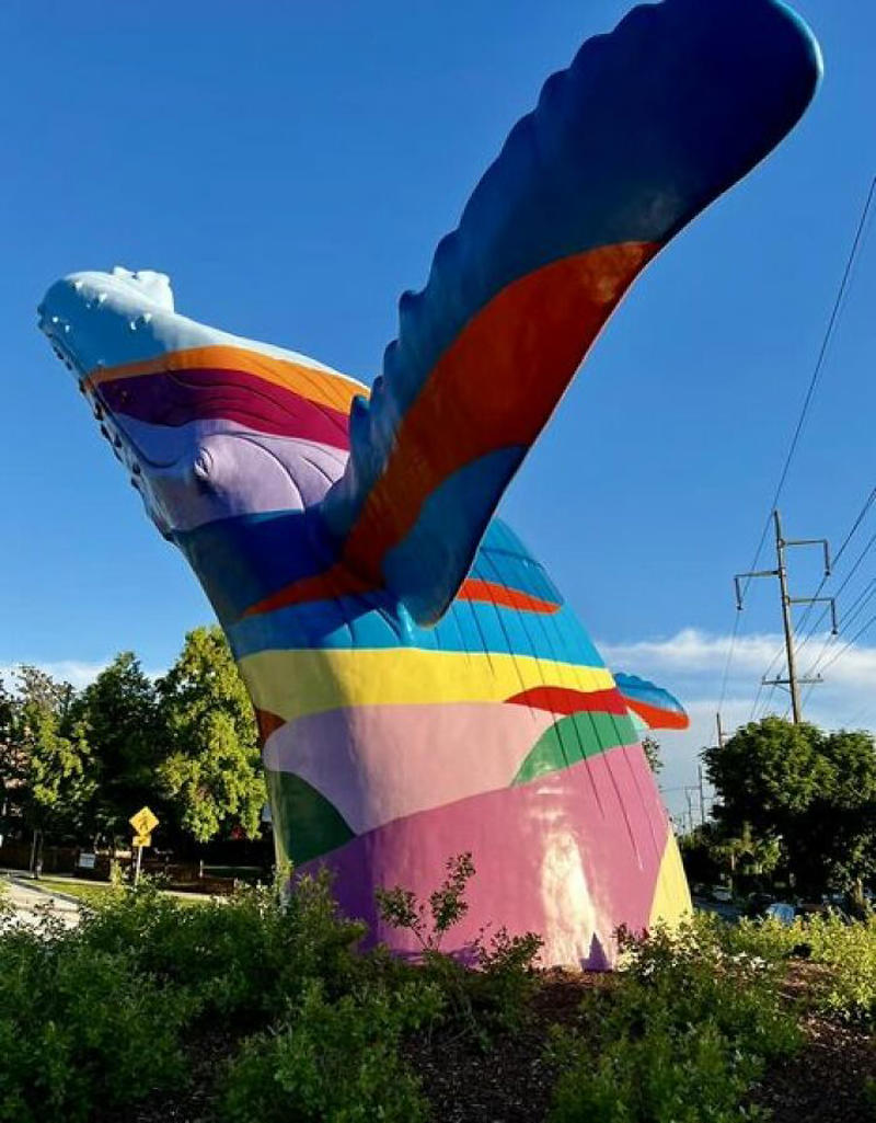 People Are Sharing The Quirkiest Attractions They Came Across In The US And These Are 87 Of Them #3 Outside The Dr. Seuss Museum, Springfield, Massachusetts, #7 Underground Kayaking In Red River Gorge, Ky, #11 Ladybirds On The Side Of An Office Building In Milwaukee Wi, #13 Just Went This Awesome House In York, PA, #19 The Great Elephant Migration Traveling Exhibit In Newport, Rhode Island, #23 Jerome, Missouri On Rt. 66. Found This As We Were Out Driving Around, #25 A Giant Pencil On An Office Supply Store In Wytheville, VA