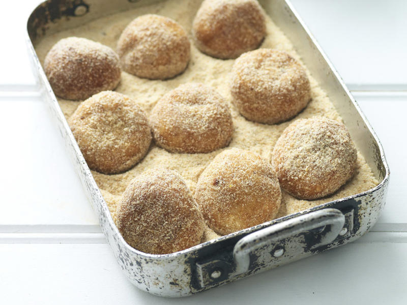 Smarter finger food ideas, How much finger food to serve, Be prepared for impromptu entertaining, Pre-dinner nibbles, What is a fancy finger food called?, Finger food ideas for your next party, Easy spanakopita pies , Chicken lettuce cups with green tahini dressing , Air fryer sausage rolls , Little chicken and leek pies , Air fryer popcorn-coated chicken with honey BBQ sauce , Espresso martini cocktail , Watermelon mocktail with strawberry & mint , Tomato & goat’s cheese pissaladière , Baked brie fondue on the barbecue , Air fryer zucchini balls with lemon yoghurt , How to make a classic mojito , Fried harissa-stuffed green olives , Salt and pepper squid , Bruschetta , Five-ingredient tomato fritters , Beef, haloumi and spinach borek , Roasted garlicky pumpkin and sage pies , Rosé sangria , Air fryer pickle chips with ranch dipping sauce , Spiced paneer and eggplant pakora , Crispy fried pork dumplings , Air fryer chicken nuggets , Arancini with tomato and balsamic sauce , Chocolate and smoked almond ice-cream sandwiches , Strawberry and elderflower mocktail , Spelt blini with hot smoked salmon and crème fraîche , Bread crisps with confit tomatoes , Baked brie with pine nut dukkah , Caramelised leek and brie tartlets , Bacon and cheese arancini , Mulled “wine” mocktail , Passionfruit and pineapple spritzer , Chicken and mango rice paper rolls , Poached eggs and smoked salmon on blini , Feta and spinach stuffed potato balls , Marinated baby bocconcini with prosciutto