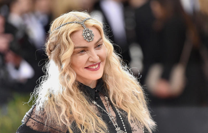 'Vulgar' by Madonna and Sam Smith The most powerful, The group of 16, Oprah Winfrey, Talk show host, actress, businesswoman, Kim Kardashian, Partners with sports firm, Taylor Swift, Of business taste, Cosmetics and lingerie, Prolific on tour, Beyoncé Knowles-Carter, Partnering with a powerful husband, Selena Gomez, She also makes some money as an actress, Kylie Jenner, She made a successful bet in cosmetics, Judy Sheindlin, Switch from one series to another, Celine Dion, Despite adversity, Barbra Streisand, Number one albums for six decades, Ellen Degeneres, Juicy sale, Dolly Parton, Dollywood, Reese Witherspoon, Katy Perry, Serena Williams
