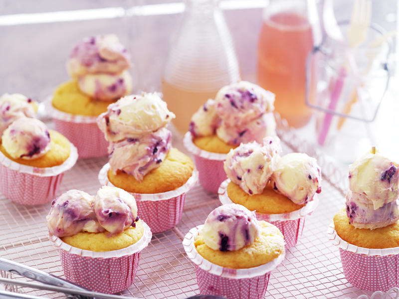 Ingredients, Sterilising jars for your blackberry jam, Blackberry desserts, Pear desserts
