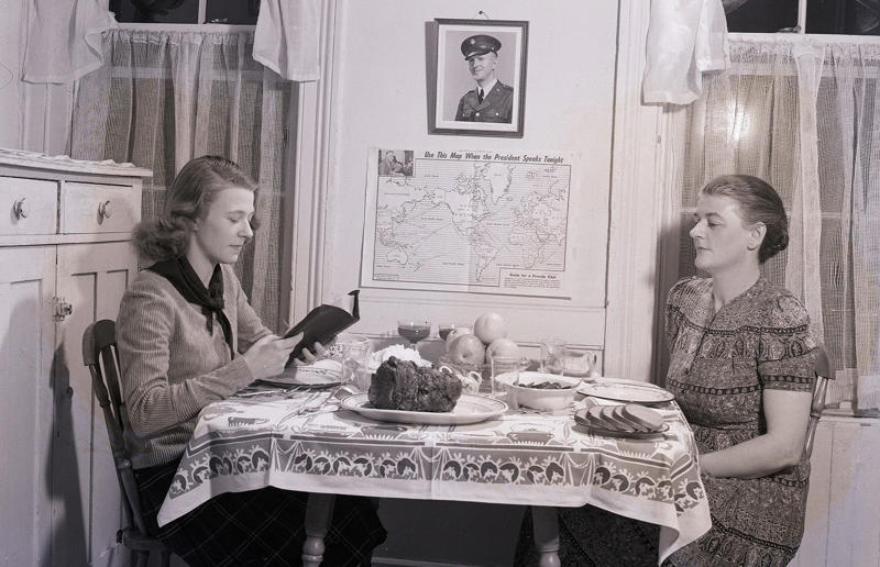 Life at home during the 1940s, The world at war, America enters the conflict, Facing war back home, Rationing and reduction, Back to basics, The average 1940s home?, 1940s kitchens, Inside the food pantry, Old and new technologies, The advent of television, Dining rooms, The 1940s bedroom, Glamorous boudoirs, Murphy beds, Bathrooms in the 1940s, New luxury, Growing their own, Rural migration, Homesteading, Life on the farm, Luxury homes in the 1940s, Stately homes take on new life, Hollywood in the 40s, Privilege and power, In the Governor's mansion, Political exiles, Comfort and hope, The White House restoration, Henry Ford's mansion, The end of World War II, Urban migration, Overcrowded cities, Factory housing, Hard times, Homelessness, Prefab housing, The Lustron House, President Roosevelt’s G.I. Bill, The 1946 housing protest, Housing discrimination, Japanese American internment camps, Out with the old, in with the new, Moving towards mid-century modernism, Mass-produced furniture, Building the suburbs, Welcome to Levittown
