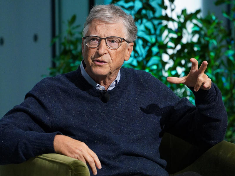 Gates didn't want to take the day off work., Buffett made similar comments at the time., But the pair hit it off immediately., But Gates didn't have the same concern., Buffett contributed billions to Gates' foundation., They've advocated for policy change, too., During the pandemic, they spoke often., But things have evolved amid Gates's life changes., After that, things changed even more., Buffett said his gifts to the foundation won't continue after he dies., Gates has stopped posting as much about Buffett.