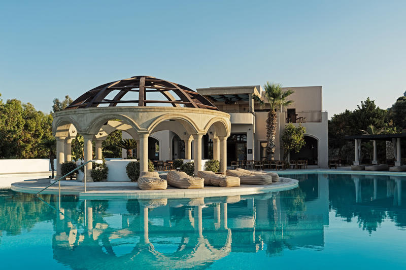 1. Creta Maris hotel, 2. Grecotel LUXME White hotel, 3. Milia Mountain Retreat hotel, 4. Aulūs Lindos Rhodes Resort, Curio Collection by Hilton, 5. Melenos Art Boutique Hotel, 6. More Meni City Beach Rhodes hotel, 7. Nido Hotel, Mar-Bella Collection, 8. Ikos Odisia hotel, 9. Liston Suites hotel, 10. Lesante Cape hotel, 11. Nobelos hotel, 12. Windmill Bay hotel, 13. Canaves Ena hotel, 14. Sandblu hotel, 15. Santorini Sky hotel, 16. Ananea Mykonos hotel, 17. Koukoumi Vegan Hotel, 18. The Wild Hotel, 19. Andronis Minois hotel, 20. Paros Agnanti Resort & Spa hotel, 21. Pnoi Hotel