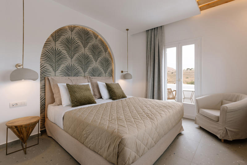 1. Creta Maris hotel, 2. Grecotel LUXME White hotel, 3. Milia Mountain Retreat hotel, 4. Aulūs Lindos Rhodes Resort, Curio Collection by Hilton, 5. Melenos Art Boutique Hotel, 6. More Meni City Beach Rhodes hotel, 7. Nido Hotel, Mar-Bella Collection, 8. Ikos Odisia hotel, 9. Liston Suites hotel, 10. Lesante Cape hotel, 11. Nobelos hotel, 12. Windmill Bay hotel, 13. Canaves Ena hotel, 14. Sandblu hotel, 15. Santorini Sky hotel, 16. Ananea Mykonos hotel, 17. Koukoumi Vegan Hotel, 18. The Wild Hotel, 19. Andronis Minois hotel, 20. Paros Agnanti Resort & Spa hotel, 21. Pnoi Hotel
