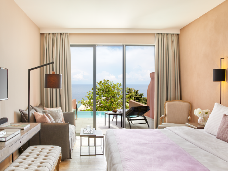 1. Creta Maris hotel, 2. Grecotel LUXME White hotel, 3. Milia Mountain Retreat hotel, 4. Aulūs Lindos Rhodes Resort, Curio Collection by Hilton, 5. Melenos Art Boutique Hotel, 6. More Meni City Beach Rhodes hotel, 7. Nido Hotel, Mar-Bella Collection, 8. Ikos Odisia hotel, 9. Liston Suites hotel, 10. Lesante Cape hotel, 11. Nobelos hotel, 12. Windmill Bay hotel, 13. Canaves Ena hotel, 14. Sandblu hotel, 15. Santorini Sky hotel, 16. Ananea Mykonos hotel, 17. Koukoumi Vegan Hotel, 18. The Wild Hotel, 19. Andronis Minois hotel, 20. Paros Agnanti Resort & Spa hotel, 21. Pnoi Hotel
