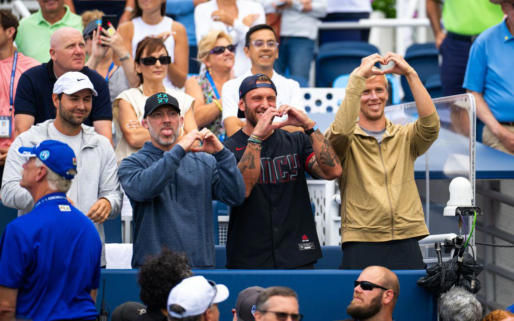 Her coach, Anton Dubrov, Her fitness coach, Jason Stacy, Her hitting partner Andrei Vasilevski, Her boyfriend, Georgios Frangulis, Shane Liyanage, a data scientist