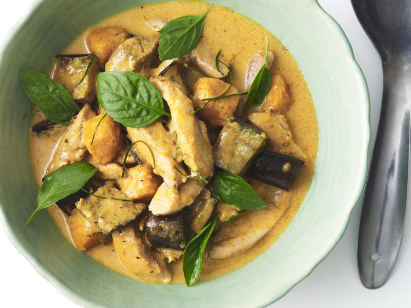         Yellow curry chicken cottage pie      ,          Julie Goodwin’s Cape Malay curry chicken      ,          Yellow chicken curry      ,          African-inspired kuku paka chicken curry      ,          Slow cooker butter chicken      ,          Slow-cooker chicken tikka masala      ,          Slow-cooker butter chicken      ,          Green masala chicken curry      ,          Green chicken curry      ,          Make butter chicken roti pies in your pie maker      ,          Pressure cooker green chicken curry      ,          Butter chicken in your pressure cooker      ,          Hot and spicy chicken curry      ,          Peri peri coconut chicken curry      ,          Julie Goodwin’s chicken korma      ,          Fast red chicken curry      ,          Zingy butter chicken curry      ,          Chicken and pumpkin curry      ,          Indonesian chicken curry      ,          Thai green chicken curry pies      ,          Thai red chicken curry with jasmine rice      ,          Thai red chicken curry      ,          Chicken, lentil and pumpkin curry      ,          Chicken curry pot pies      