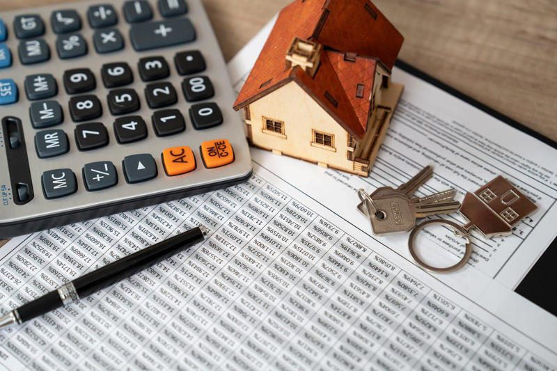 Take Measurements, Do an Inventory, Envision the New Space, Pare Down Your Stuff, Digitize Wherever Possible, Use Your Space Wisely, Hold Off on Buying New, Take Your Time, Set a Timeline