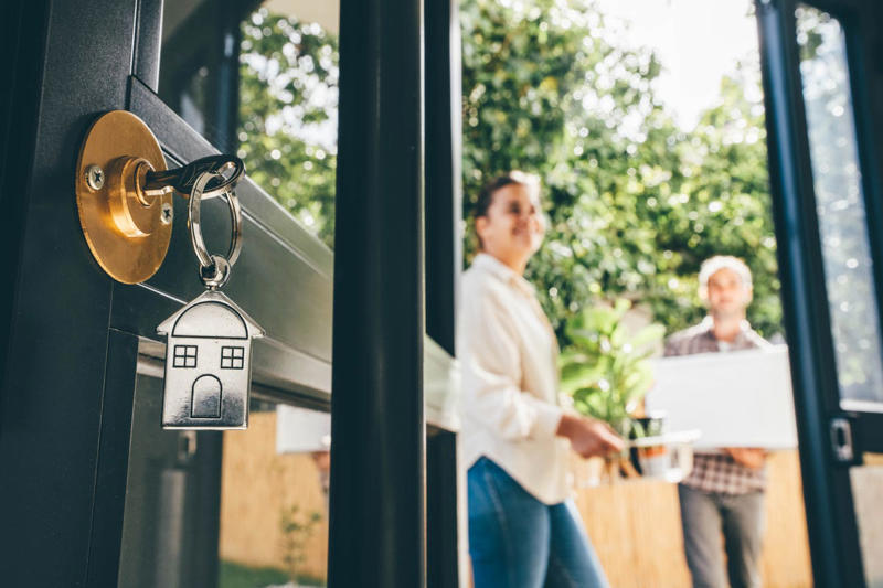 Take Measurements, Do an Inventory, Envision the New Space, Pare Down Your Stuff, Digitize Wherever Possible, Use Your Space Wisely, Hold Off on Buying New, Take Your Time, Set a Timeline