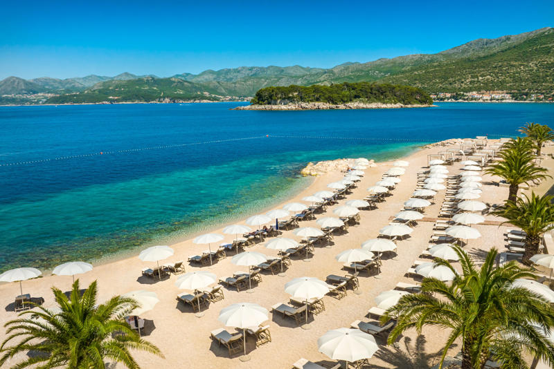 1. Hotel Excelsior Dubrovnik, 2. Hotel Kompas Dubrovnik, 3. Hotel More, 4. Dubrovnik President Valamar Collection hotel, 5. Hotel Dubrovnik Palace, 6. Hotel Bellevue, 7. Rixos Premium Dubrovnik hotel, 8. Hotel Splendid, 9. Sunny Dubrovnik by Valamar hotel, 10. Royal Hotel Blue, 11. Royal Hotel Princess
