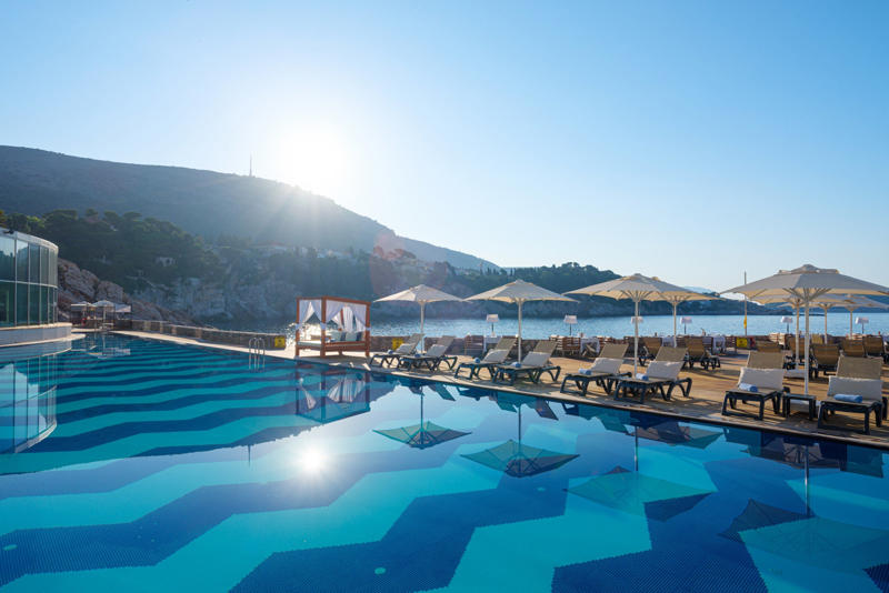 1. Hotel Excelsior Dubrovnik, 2. Hotel Kompas Dubrovnik, 3. Hotel More, 4. Dubrovnik President Valamar Collection hotel, 5. Hotel Dubrovnik Palace, 6. Hotel Bellevue, 7. Rixos Premium Dubrovnik hotel, 8. Hotel Splendid, 9. Sunny Dubrovnik by Valamar hotel, 10. Royal Hotel Blue, 11. Royal Hotel Princess