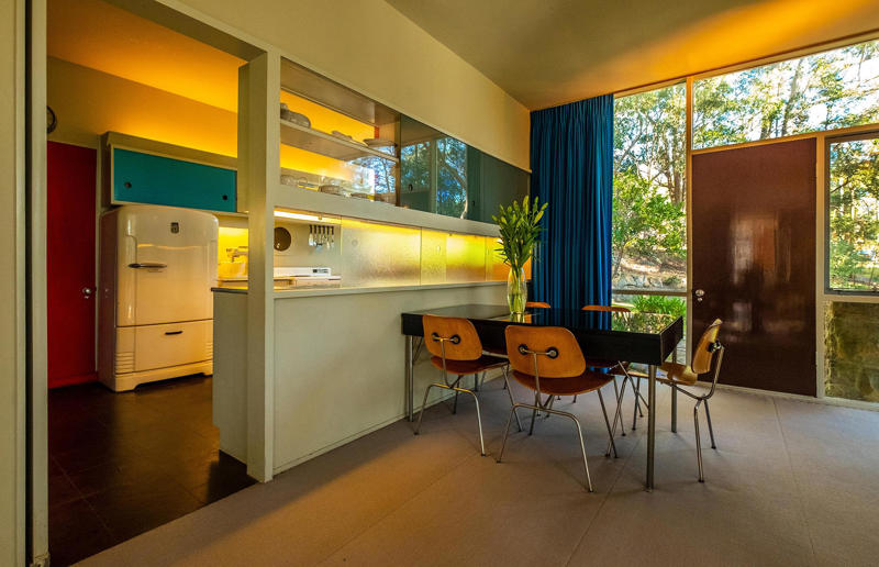 Rose Seidler House by Harry Seidler Statement homes from the world's most innovative architects, Edith Farnsworth House by Mies van der Rohe, The Glass House by Philip Johnson, Miller House and Garden by Eero Saarinen, Gropius House by Walter Gropius, Kaufmann House by Richard Neutra, Villa Majorelle by Henri Sauvage, Elrod House by John Lautner, Vanna Venturi House by Robert Venturi, Rose Seidler House by Harry Seidler, Gwathmey Residence and Studio by Charles Gwathmey, 2 Willow Road by Ernő Goldfinger, Kubuswoningen by Piet Blom, Kings Road House by Rudolph Schindler, Rogers House by Richard and Su Rogers, Casa Malaparte by Adalberto Libera, Villa Savoye by Le Corbusier, The Aalto House by Alvar Aalto, Gehry Residence by Frank Gehry, Palais Bulles by Antti Lovag, Casa Luis Barragán by Luis Barragán, Frey House II by Albert Frey, Fallingwater by Frank Lloyd Wright, Eames House by Charles and Ray Eames, Ennis House by Frank Lloyd Wright, Westhope by Frank Lloyd Wright, The Chemosphere by John Lautner, E-1027 Villa by Eileen Gray, The Lovell Beach House by Rudolf Schindler, Rietveld Schröder House by Gerrit Rietveld, Casa das Canoas by Oscar Niemeyer, La Ricarda by Antonio Bonet Castellana