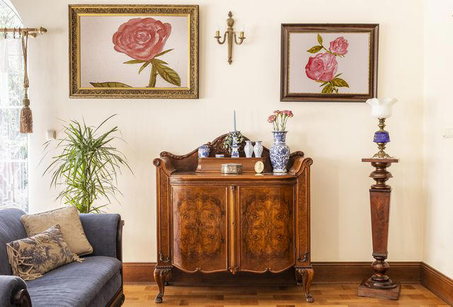 Antique Silver, Copper Cookware , Fiberglass Bathtubs, Marble Surfaces, Leather Furniture And Clothing, Painted Surfaces, Always Test Before Cleaning With Baking Soda