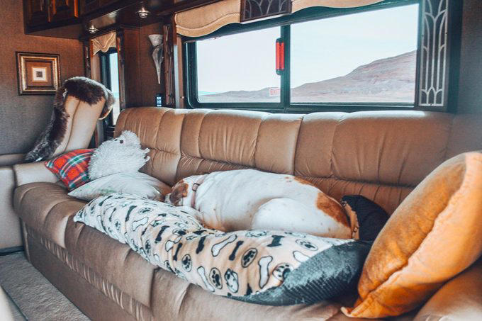 Getting started, Transitioning to full-time, Paring down, Setting up, Taking care of details, Covering bathroom basics, Eating on the road, Hitting the road, Taking time for yourself, Earning a living, The best part about RV living is…, The most challenging part about RV living is…, Tips for RV shopping, Why trust us