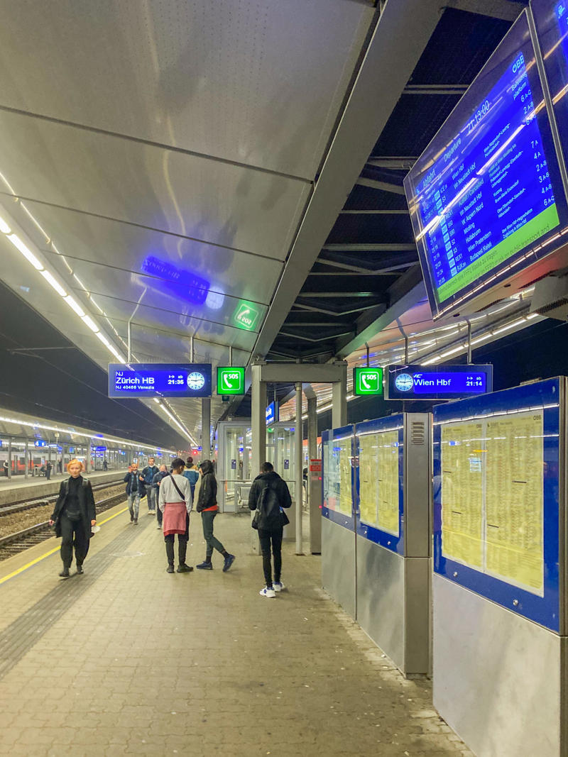 I went to the platform about 20 minutes before my train's 9:35 p.m. departure.