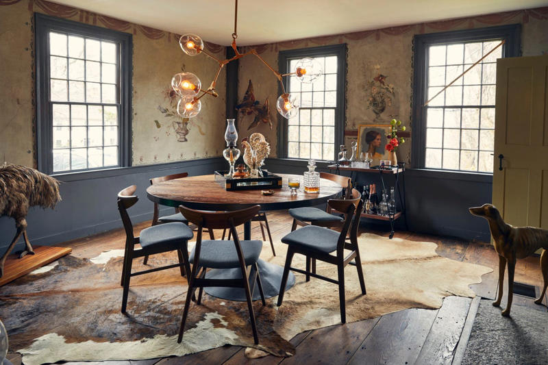 Layers of Found Treasures, Frescoes on Display, Old Meets New Materials, Pretty and Practical Spaces, Nooks with Character, Feminine Touches, Botanical Flair, Tucked-In Beds , Cozy Sleeping Quarters, Handmade Goods, Francophile Coop, English-Inspired Gardens