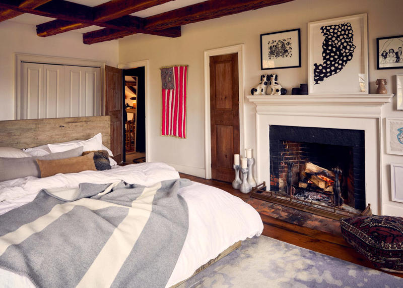 Layers of Found Treasures, Frescoes on Display, Old Meets New Materials, Pretty and Practical Spaces, Nooks with Character, Feminine Touches, Botanical Flair, Tucked-In Beds , Cozy Sleeping Quarters, Handmade Goods, Francophile Coop, English-Inspired Gardens