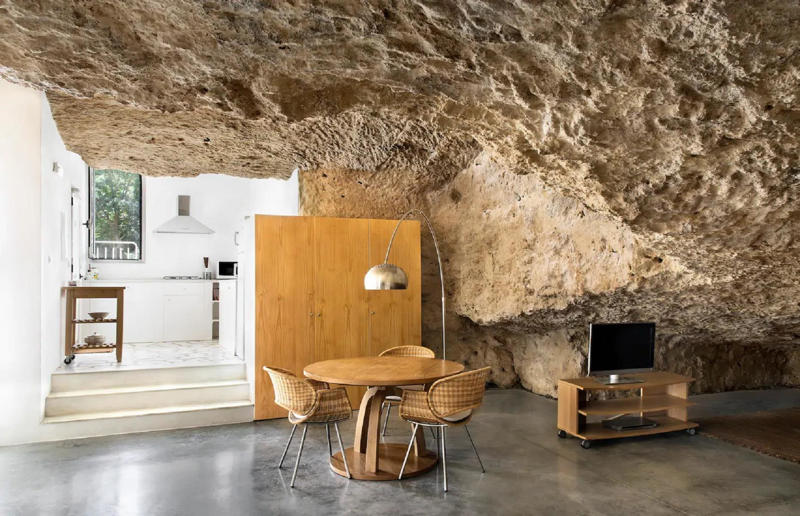 Where nature and architecture meet, The Pierre, Washington, USA, Ancient sandstone cave home, Worcestershire, UK, Fallingwater, Pennsylvania, USA, Casa do Penedo, Fafe, Portugal, Cave house, Ciudad Real, Spain, Morada Escondida, Todos Santos, Mexico, Turf homes, Hofskirkja, Iceland, Around the Oak, Saxony-Anhalt, Germany, Dune House, Massachusetts, USA, Sycamore House, California, USA, House Inside a Rock, Hejaz, Saudi Arabia