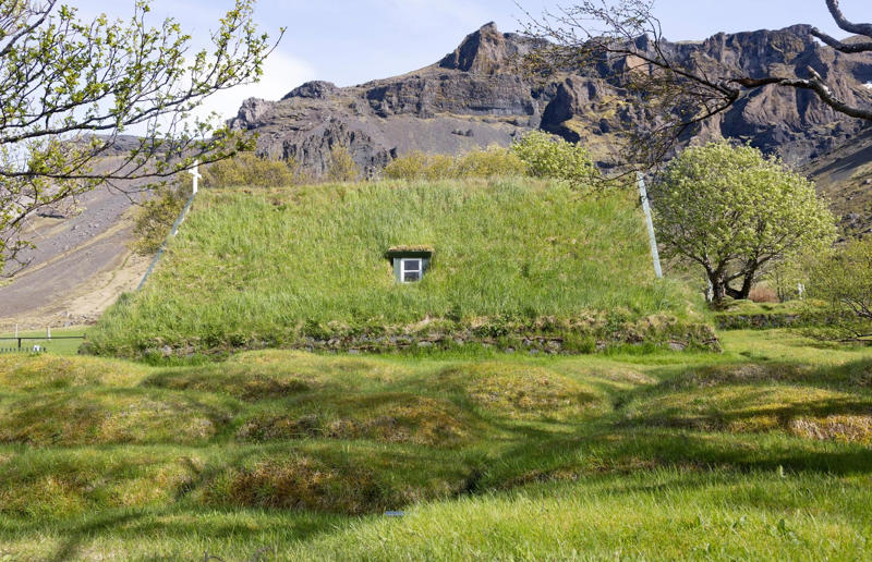 Where nature and architecture meet, The Pierre, Washington, USA, Ancient sandstone cave home, Worcestershire, UK, Fallingwater, Pennsylvania, USA, Casa do Penedo, Fafe, Portugal, Cave house, Ciudad Real, Spain, Morada Escondida, Todos Santos, Mexico, Turf homes, Hofskirkja, Iceland, Around the Oak, Saxony-Anhalt, Germany, Dune House, Massachusetts, USA, Sycamore House, California, USA, House Inside a Rock, Hejaz, Saudi Arabia