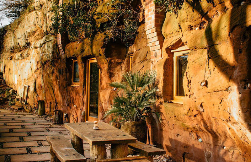 Where nature and architecture meet, The Pierre, Washington, USA, Ancient sandstone cave home, Worcestershire, UK, Fallingwater, Pennsylvania, USA, Casa do Penedo, Fafe, Portugal, Cave house, Ciudad Real, Spain, Morada Escondida, Todos Santos, Mexico, Turf homes, Hofskirkja, Iceland, Around the Oak, Saxony-Anhalt, Germany, Dune House, Massachusetts, USA, Sycamore House, California, USA, House Inside a Rock, Hejaz, Saudi Arabia